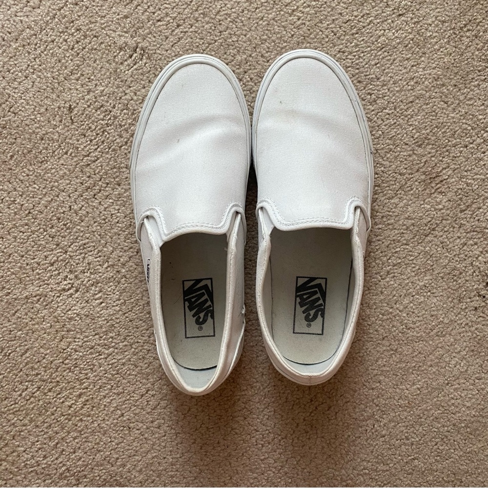 white vans classic slip-on